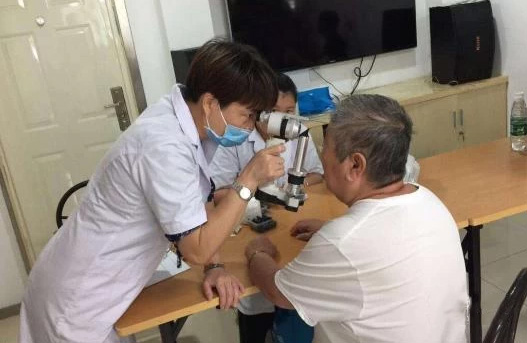 如何購(gòu)買一副好的老花鏡？