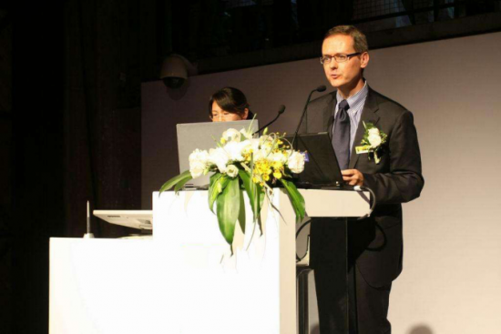 美麗島多焦鏡:十六年的堅(jiān)守，只為老花眼打磨一副多焦鏡